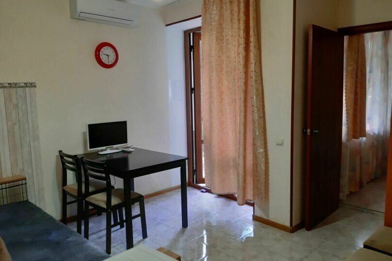 Гостевой дом Лавровый Сад Алупка-196