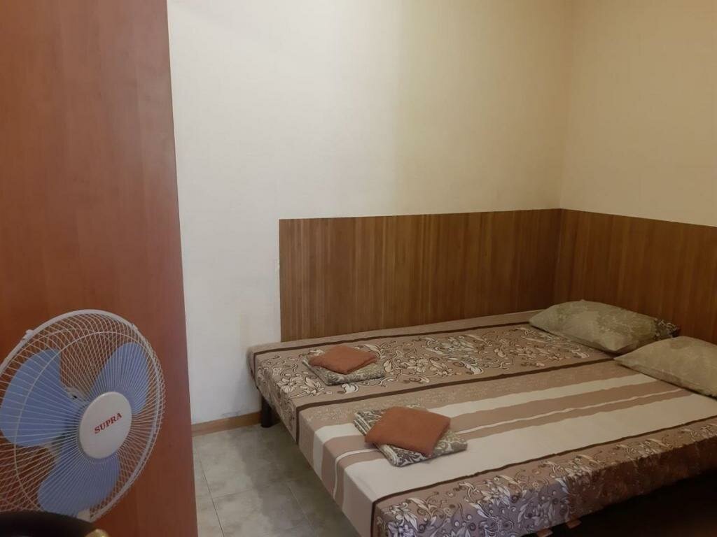 Гостевой дом  Лавровый Сад Алупка
