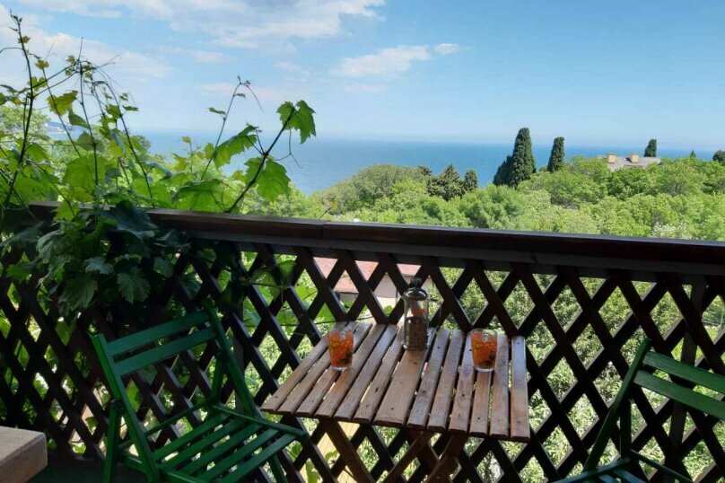 Гостевой дом Лавровый Сад Алупка-76