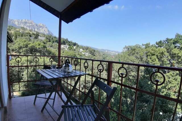 Гостевой дом Лавровый Сад Алупка-87