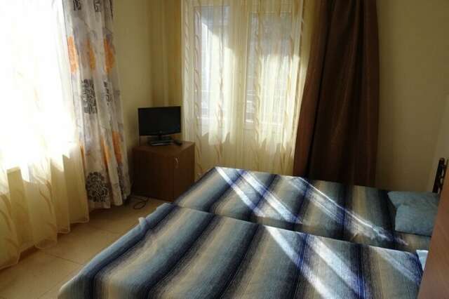 Гостевой дом Лавровый Сад Алупка-66