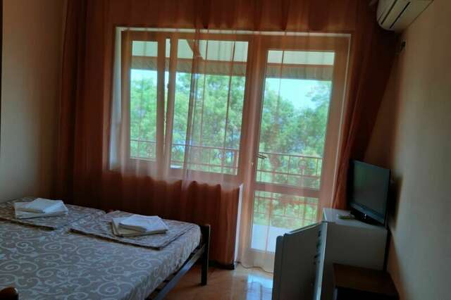 Гостевой дом Лавровый Сад Алупка-155