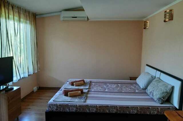 Гостевой дом Лавровый Сад Алупка-78