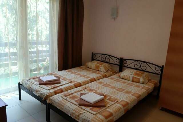 Гостевой дом Лавровый Сад Алупка-114