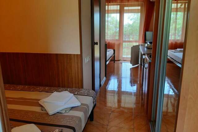 Гостевой дом Лавровый Сад Алупка-145