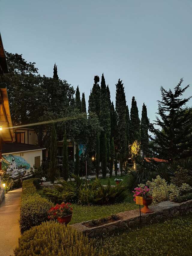 Гостевой дом Лавровый Сад Алупка-210